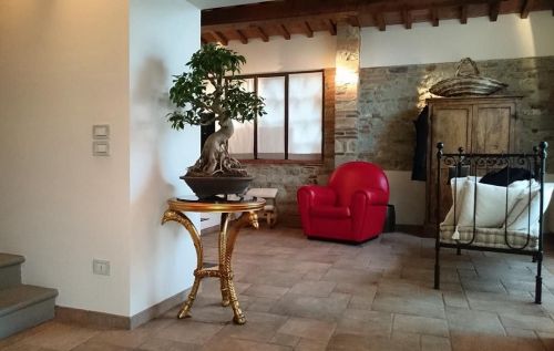 Archisio - Lavoro di Isella Home - Unesperienza cominciata negli anni 50Progettiamo realizziamo e produciamo i nostri arredamenti nel nostro laboratorio situato nel centro di cant co simbolo del mobile di alta qualit nel