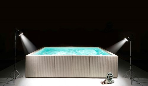 Archisio - Showroom di Piscine Salento - Qualita e professionalitaCi occupiamo dalla progettazione alla realizzazione del vostro giardino chiavi in mano con piscina spazi verdi e angoli relax garantendo un servizio di assistenza e