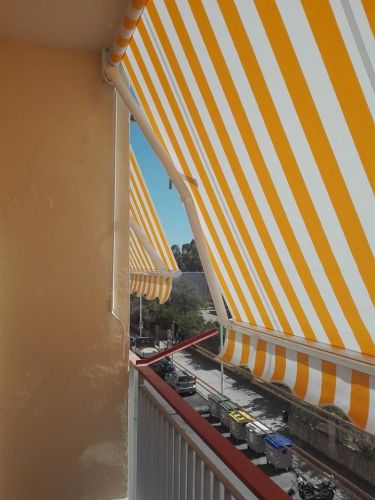 Archisio - Lavoro di La Casa Del Sole - Tende da sole a sassariDopo aver maturato quasi 10 anni di esperienza nel settore fabrizio fiori insieme a suo fratello francesco decidono di entrare nel mercato delle schermature solari fondando