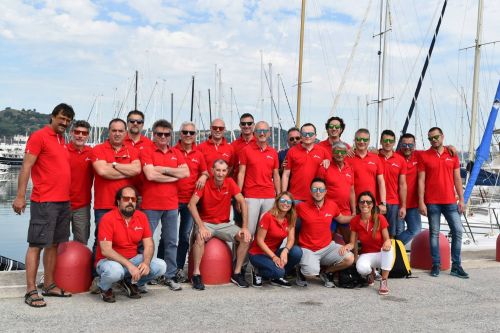 Archisio - Lavoro di Ascani Elettrocom srl - La storia della ascani ha radici lontane ed ha inizio a met degli anni 70 quando giovanni e mario ascani avviarono una societ per linstallazione di impianti elettrici E nel corso