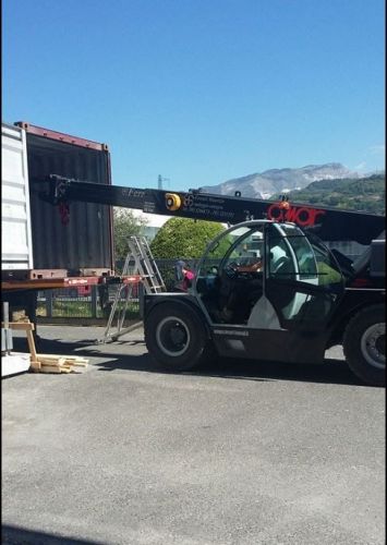 Archisio - Lavoro di Laboratorio Marmimosti Srls - Marmo a carraraA carrara sul viale domenico zaccagna 46 il laboratorio marmimosti la vostra migliore scelta se siete alla ricerca di una ditta esperta nella lavorazione di marmo e pietra La