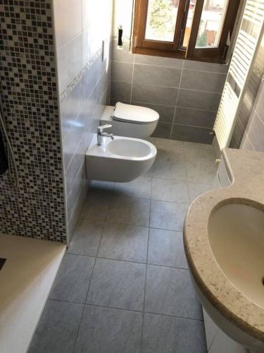 Archisio - Lavoro di Impresa Edile Antonio De Stefano - Impresa edile antonio de stefano Ditta con esperienza ventennale operiamo nelle provincie di milano varese como e novaraSi eseguono -ristrutturazioni appartamenti-rifacimento completo bag