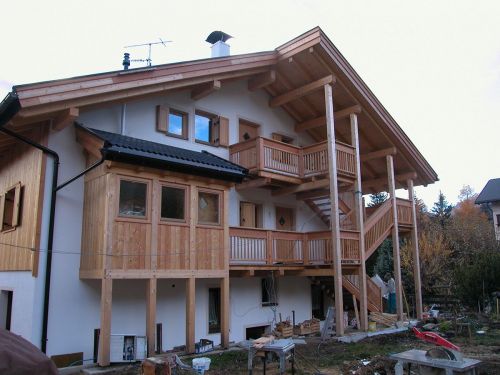 Archisio - Lavoro di Econovit - Dalla val badia in alto adige la econovit il vostro partner per case in legno e molto di pi Siamo specializzati in lavori di carpenteria in legno lavori in cartongesso e arcate eseguiamo cost