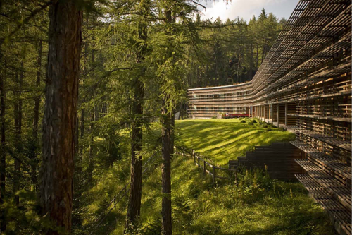 Archisio - Lavoro di Massimo Mantovani - Fotografo dal 1981 con sede a carpi mo si occupa di fotografia di architettura e paesaggio su tutto il territorio nazionale e allestero lavora per privati aziende agenzie pubblicitarie e rivis