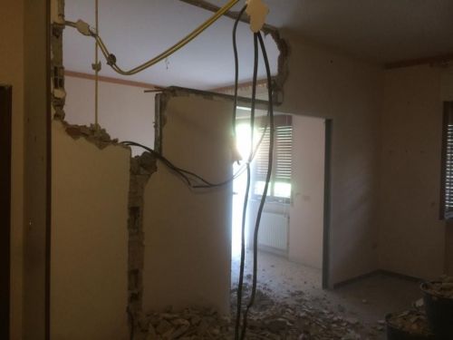 Archisio - Lavoro di Edil Giemme - Edil giemme impresa edile unazienda a conduzione familiare che da molti anni opera con successo nel settore delledilizia Questa realt si occupa in particolare di costruzioni complete di edific