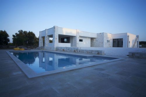 Archisio - Progetto di Arkitetti Flore Venezia - Il senso dei luoghiTrulli masserie chiese palazzi giardini ognuno con la sua storia parlano di uomini di popoli di tradizioniUna nuova vitaLo studio si propone come scopo quello di agg