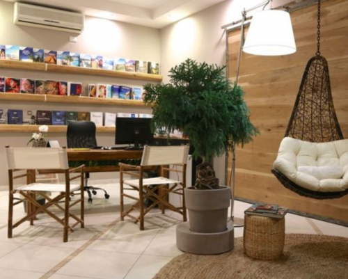 Archisio - Lavoro di Giorgio Toso Snc - La giorgio toso snc una societ presente sul mercato da 50 anni nata nel 1961 principalmente come ditta di importazione e lavorazione legnamiLa nostra azienda produce e rivende serramenti in