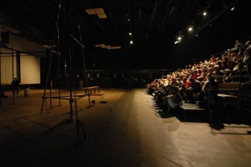 Archisio - Showroom di Iindisciplinarte - Indisciplinarte un gruppo di persone che dal 2005 si occupa di progettazione culturale europea e di sviluppo culturale territoriale lavorando in continua interazione con una consolidata rete di rel