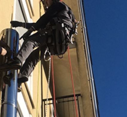 Archisio - Showroom di Bn Camini Idroedil srl - La bn camini idroedil srl specializzata nellistallazione e manutenzione di canne fumarie opera sul mercato da oltre ventanni garantendo esperienza affidabilit e massima seriet Con i nostri