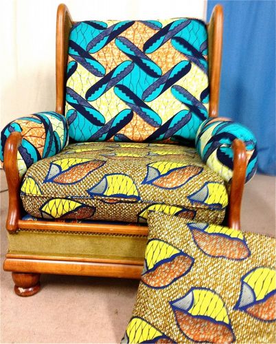 Archisio - Lavoro di Arte Tessuti- - Laboratorio artistico e creativo di tappezzeria dove vengono riprese le arti dimenticateEsperienze lavorative sia in italia che allestero costituiscono un patrimonio professionale per comprendere