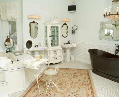 Archisio - Lavoro di Kinky Art Snc - Kinky art un negozio e un laboratorio artigianale artistico e di restauroNasce da un progetto di recupero di mobili e oggetti darredamento dismessi principalmente del 900 In due anni di attiv