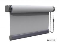 Archisio - Showroom di Model System srl - Le tendenze architettoniche attuali che privilegiano le grandi superfici vetrate hanno reso indispensabile lutilizzo di sistemi schermanti capaci di assorbire eo riflettere la radiazione solare