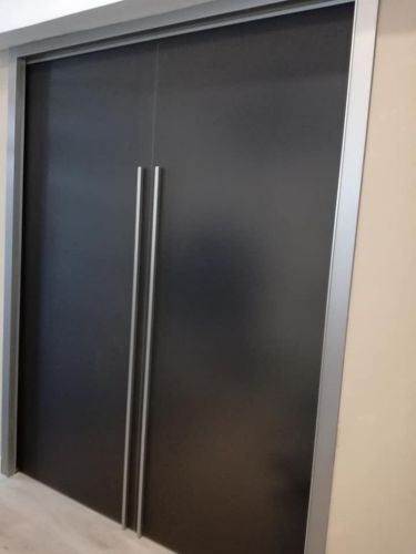 Archisio - Showroom di Alfa Di Aliperti - Alfa di aliperti unazienda specializzata da molti anni nella vendita e nella posa in opera di porte blindate serramenti e infissiStoriaIl successo di alfa nasce da unesperienza di oltre 5