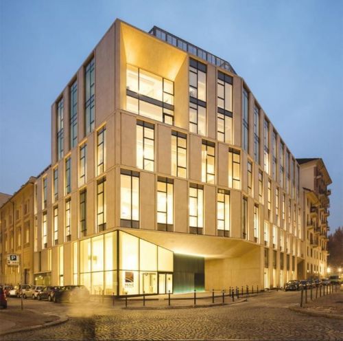 Archisio - Lavoro di Gammastone srl - Il gruppo sinonimo di eccellenza ed esclusivit doti che scaturiscono da oltre cinquanta anni di esperienza nel settore lapideo e da un instancabile impegno e dedizione per la realizzazione di pr