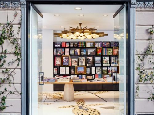 Archisio - Showroom di Officinalviti - Il brand officina alviti lega arte e committenza