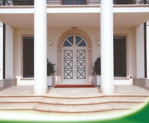 Archisio - Lavoro di La Marmotecnica - Fondata nel 1964 la marmotecnica si occupa della lavorazione del marmo e del granito nei settori delledilizia dellarredamento e dellarte funeraria soddisfando tuttel le richieste di utilizzoL