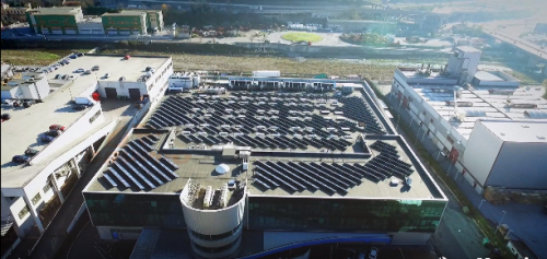 Archisio - Lavoro di Totem Collective Studio - Totem collective studio uno spazio interamente dedicato alla creativitUna sala di posa una camera oscura un team di professionisti in grado di affiancarti e realizzare il tuo progetto