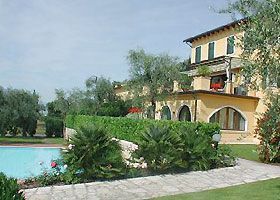 Archisio - Lavoro di Formaggioni Group Formaggioni Costruzioni srl - Formaggioni group si pone oggi come una delle pi affermate realt nel campo delledilizia di verona e provincia dal 1960 per oltre 45 anni di attivit Ci occupiamo di realizzazioni per lediliz