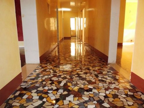 Archisio - Lavoro di Michela Vicchi - Fondata da michela vicchi nel 1996 la nostra societ nasce dallesigenza di mettere a frutto lesperienza di quindici anni nel settore delle costruzioni dei pavimenti e dei calcestruzzi per offrire