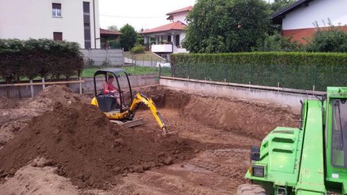 Archisio - Lavoro di Edilgorla - Edilgorla unimpresa edile di appiano gentile in provincia di como fondata nel 1999 da andrea gorla dopo aver maturato una lunga esperienza nel settore come muratore specializzato capo-cantiere