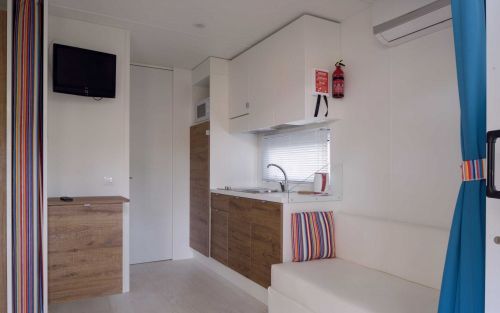 Archisio - Progetto di Emiliano Granzotto - Allinterno del gruppo si coniugano competenze socio-economiche legate alluso del territorio attivit di ricerca e progettazione delle infrastrutture pianificazione territoriale e architettura