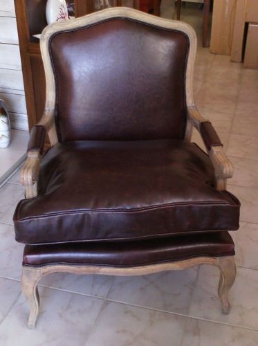 Archisio - Showroom di Vanna Arredo Di Pilu Giovanna - InformazioniArredamento dal 1984 in stile classico e moderno cucine componibili camere salotti articoli da regalo e oggettistica delle migliori marche italianeInformazioni generaliPilu gi