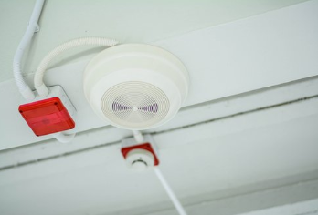 Archisio - Lavoro di Impianti Elettrici E Di Sicurezza Pm Free Di Gianpaolo Barbieri - Pm free una importante realt nel mercato della dellimpiantistica elettrica e di sicurezza Oltre 20 anni di esperienza ci permettono di assistere i nostri clienti nellinterpretare le propri