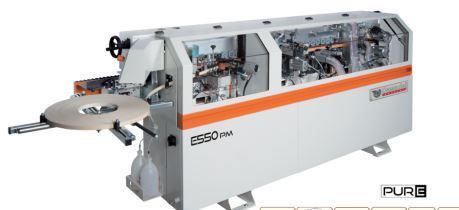 Archisio - Showroom di Casadei Industria - La casadei industria lazienda allavanguardia nella proposta di bordatrici automatiche per i settori legno fotografia ed edilizia e centri di lavoro nesting con piano verticale per lavorare mat