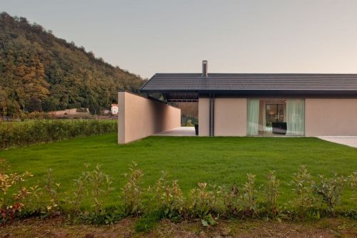 Archisio - Progetto di Midearchitetti - Mide architetti uno studio professionale che si occupa di progettazione a differenti scale dintervento urbanistica architettonica e dinterni il particolare interesse alla semplicit dell