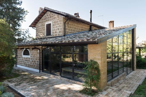 Archisio - Progetto di Francesco Fabbrovich - Progettazione di edifici di nuova costruzione e ristrutturazioni dinterni serre solari edifici passivi consulenze energetiche in fase di progettazione