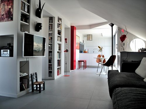 Archisio - Progetto di Inoutside Design - Pierfranco luscr si laureato in scenografia a roma ha iniziato la sua carriera nellindustria cinematografica lavorando per le principali produzioni come scenografo e decoratore Negli anni 80