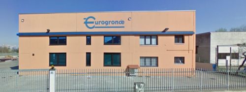 Archisio - Lavoro di Eurogronde - LaziendaLazienda nasce nel 2000 dopo vari mutamenti avvenuti negli anni precedenti Lattivit di lattoniere era stata avviata dal padre degli attuali titolari dada andrea che iniziava il