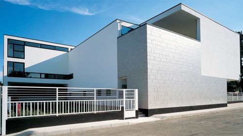 Archisio - Progetto di Arco Associati Studio Di Architettura E Ingegneria srl - Arco associati ha affrontato negli anni temi progettuali diversi per tipologia e dimensione perseguendo unidea di qualit fondata sulla ricerca dellequilibrio tra istanze di carattere strategico