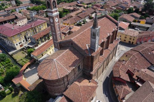 Archisio - Progetto di Studio Archidea Di Ferrari Arch Davide - Larchitettura credo sia lespressione pi immediata di una societ della sua cultura civilt ed aspirazioni seguendo sentieri a volte tortuosi al punto di sembrare interrompersi difficili