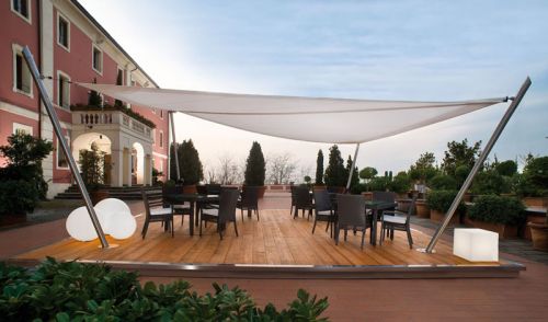 Archisio - Progetto di Studio Inzani - La casa di babette diventata una vera maison in una prestigiosa dimora in piazza santa maria delle grazie nel cuore del quartiere della milano vincianaLo showroom si affaccia sulla magni