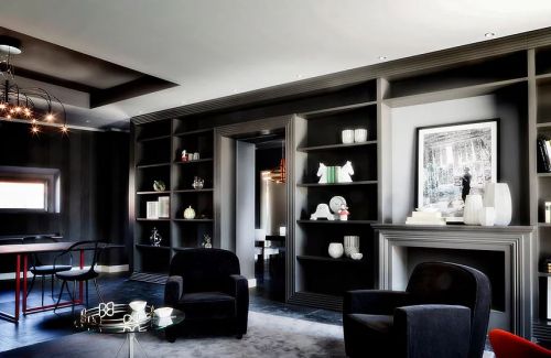 Archisio - Progetto di Alessandra Vaccari - Laureata in architettura al politecnico di torino con studio di progettazione sia a milano che a biella considera larchitettura la grafica e il design forme darte Lincontro con lartista omar a