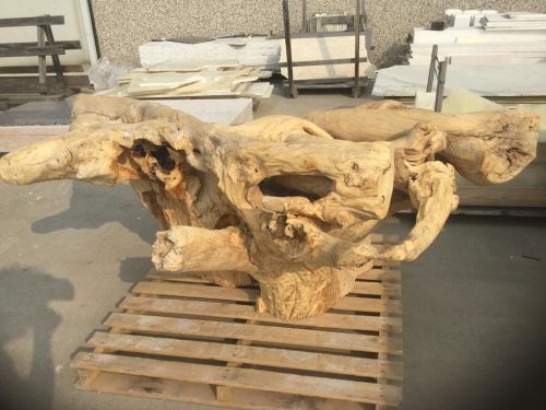 Archisio - Progetto di Sandro Dalle Pezze - Sono un artigiano-designerLavoro nel campo del marmo e sono specializzato in ricerca sia storica che innovativaMi piace costruire il marmo attorno alle persone come se fosse un vestitoL