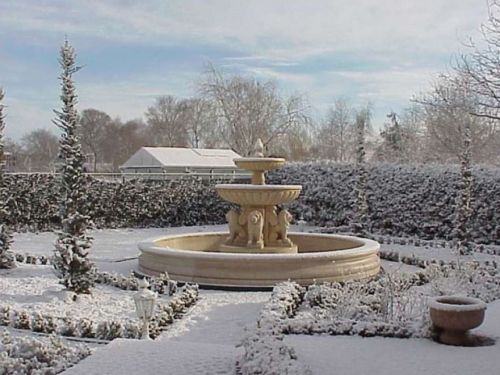 Archisio - Lavoro di Arte Base Marble Line - Proposte di arredo e decorative per interni ed esterni elementi di ispirazione classica creazioni originaliRealizziamo le vostre idee seguiamo i vostri progetti pezzi unici ricavati dai nostri