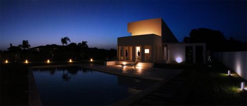 Archisio - Progetto di Alessandro Eletto - FilosofiaSiamo convinti che sia importante continuare a ricercare qualcosa di nuovo in architettura Lavoriamo su programmi scale e budget diversi nellambito delle nuove costruzioni degli edif