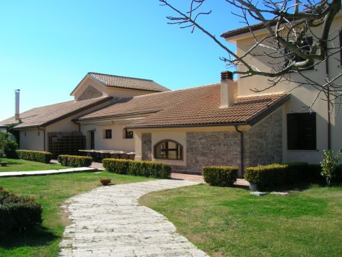 Archisio - Progetto di Studio Di Architettura Sostenibile Fasano - Arch Ambra fasanoE una giovane architetto specializzata in progettazione sostenibile e in risparmio energetico nelledilizia E consulente ed esperto casaclima svolge attivit di progett