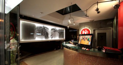 Archisio - Progetto di Paolo Del Grande Architetto - The photograph of paolo del grande is spread over a plot of fragments views iconic references to the call acts of an absence not visible in more than a visual structure a continuous cross-referenc