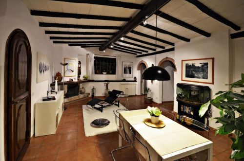 Archisio - Progetto di Claudia Alessandro - Caprojects una firma poliedrica e in continua evoluzione Al passo con i tempi e le esigenze di chi sceglie di rivolgersi a noiLa filosofia del team ricercare leccellenza dai partner all