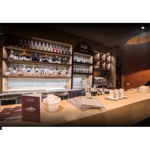 Archisio - Progetto di Giulia Tognarelli - Mi sono laureata alla facolt di architettura di firenze Dopo varie esperienze allestero ho deciso di lavorare in italia trasformando lodio in amore folle per questo paese Amo il surf e ho u