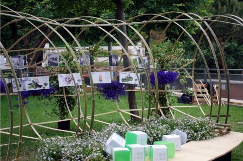 Archisio - Progetto di Stefania Lorenzini Garden Designer - Mi sono laureata presso la sapienza universit di roma facolt di architettura indirizzo tutela e recupero del patrimonio architettonico discutendo la tesi in progettazione ambientale Dopo la col