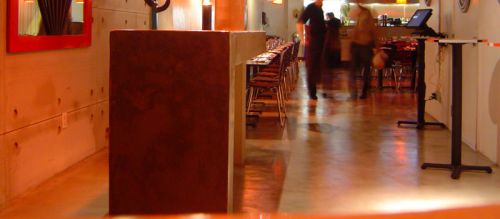 Archisio - Lavoro di Resinalab - Operiamo su scala nazionale e internazionale con piccoli e medi progetti Siamo tecnici e artigiani applicatori di pavimenti e rivestimenti innovativi realizzati con materiali tradizionali in granulo