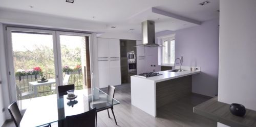 Archisio - Progetto di Adesign - Adesign un laboratorio di architettura nato dallincontro di due architetti legati da unintensa sinergia che trae origine dallinizio del percorso universitario e si realizza nella nascita d