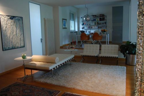 Archisio - Progetto di Arch Elena Ploner - Shop design nasce nel 1999 da un gruppo di ragazzi con alle spalle tre generazioni nel campo dellarredamento che oggi collaborando allinterno dellattivit trasferiscono alla nuova generaz