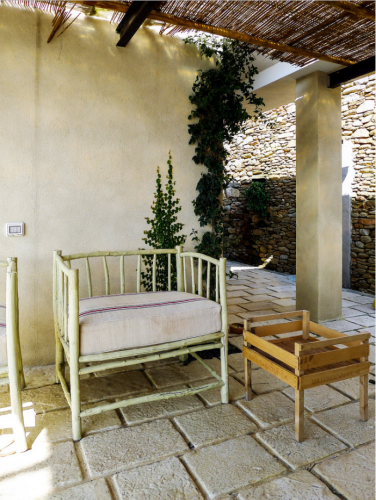 Archisio - Progetto di Mirko Pancaldi Elena Barbella Studio - Progettazione e realizzazioni di arredi e complementi personalizzati be spoke dalla carta da parati alle lampade dai comodini alle maniglie ricerca e proposte di materiali e finiture innovativi e