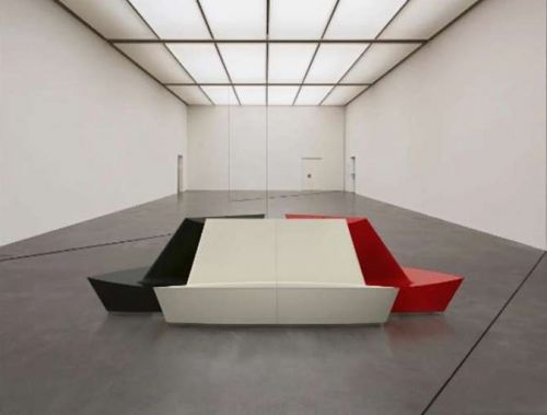 Archisio - Progetto di Venuti Design Studio - Lo studio si occupa di design del prodotto e design dinterni e fornisce in stretta collaborazione con un geometra e un ingegnere soluzioni per ogni problematica legata alle pratiche edilizieAt