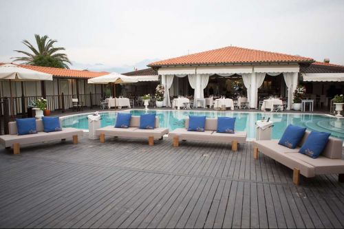 Archisio - Progetto di Fabio Arcaini Designer - Nato negli anni 90 si trasferisce a milano nel 2009 dove ottiene il suo diploma in interior design presso lo ied istituto europeo di design nel 2012 Da quel momento in poi ha collaborato con